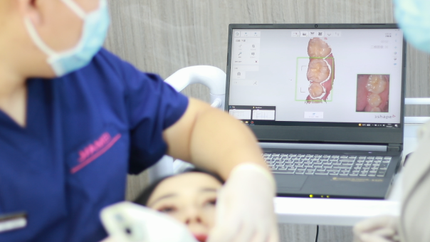 BCC模式率先进入中国口腔行业